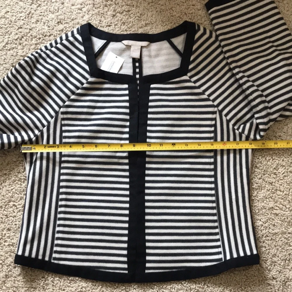 🐬 Banana Republic Striped Knit Blazer - Picture 6 of 13